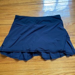 Black lululemon skirt